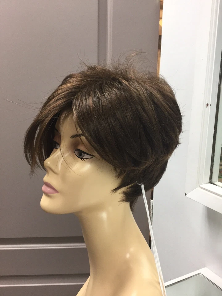 Peluca sintética GIA Rene of Paris Pixie corta, marrón tostado, marrón + castaño rojizo HL Foto 3 de 4