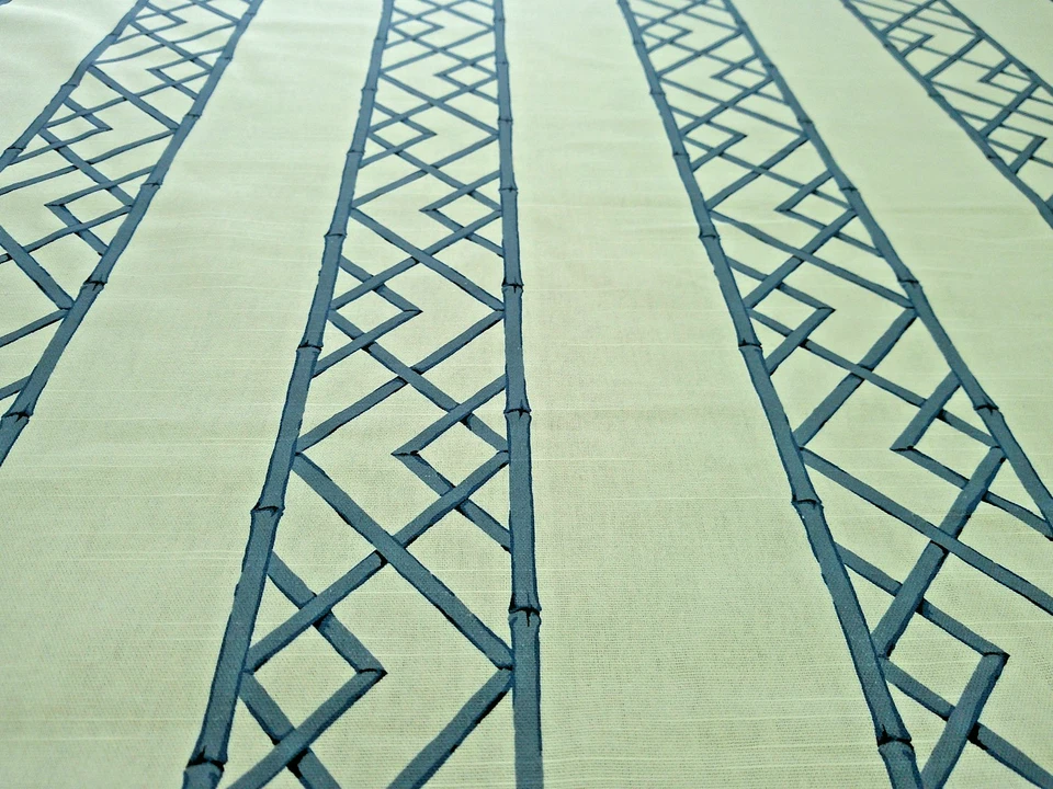 Kravat Fabrics Sarah Richardson "Latticely" Ultramarine Linen 4+ Yds Bamboo Look - Image 2 of 4