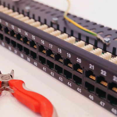 Telephone Patch Panel, Panduit  Vp50384kbly, Сat 3, 50 Ports, Rj45 / 568a - 1u *
