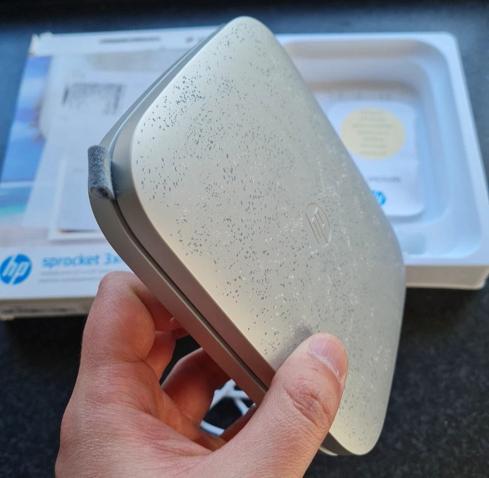 HP Sprocket 3x4" Instant Photo Printer – Wireless, Portable, ZINK, iOS & Andr - Image 4 of 4