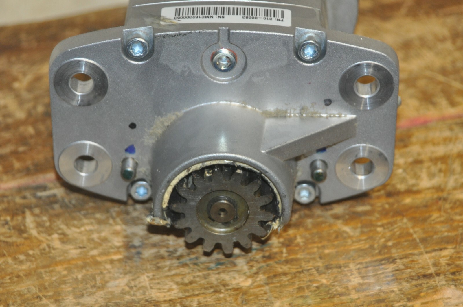 NIDEC 3 PHASE BRUSHLESS PERMANENT GEARMOTOR 31000083