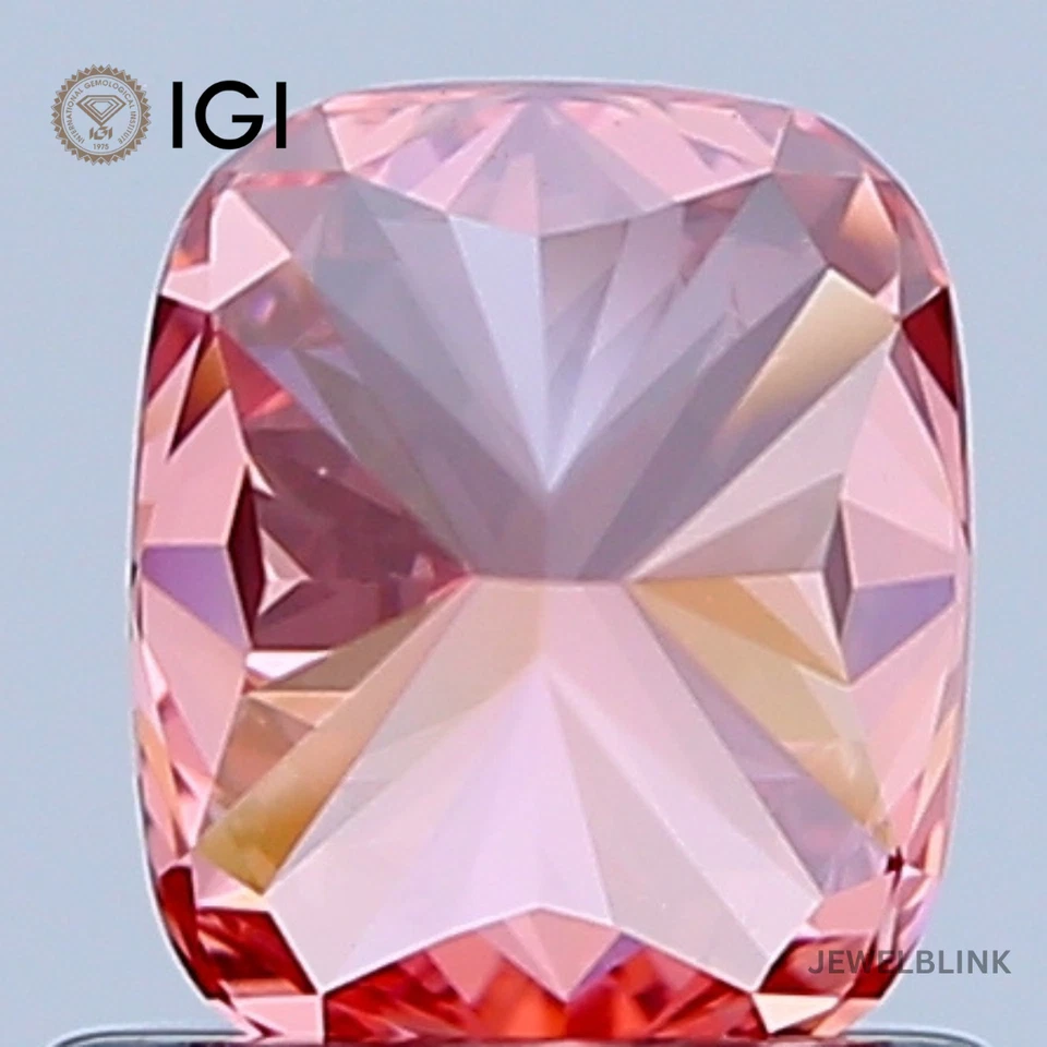 IGI Certified 0.86 Carat Fancy Vivid Pink VVS1 Cushion Cut CVD Lab Grown Diamond - Image 3 of 4
