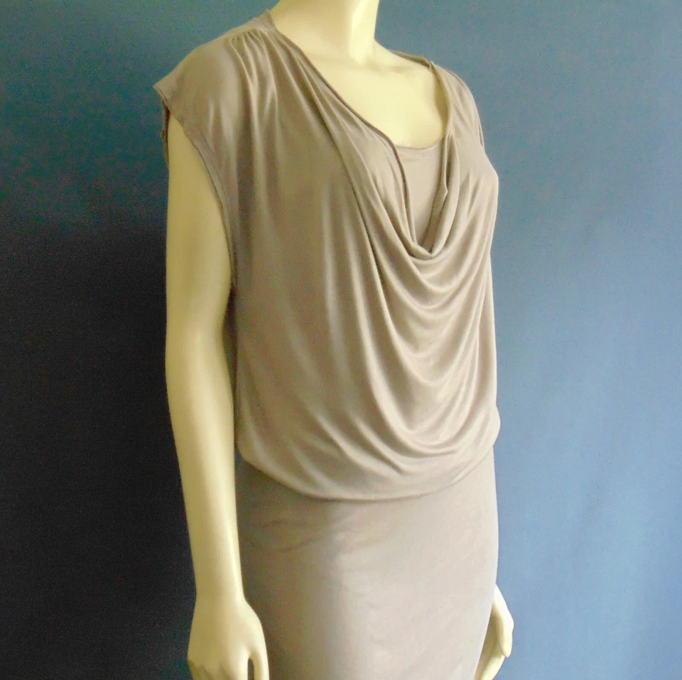 Mini Vestido Alice + Olivia Base Taupe Rayón Tejido Cuello Capucha Bajo Desperdiciado Pequeño Foto 4 de 4