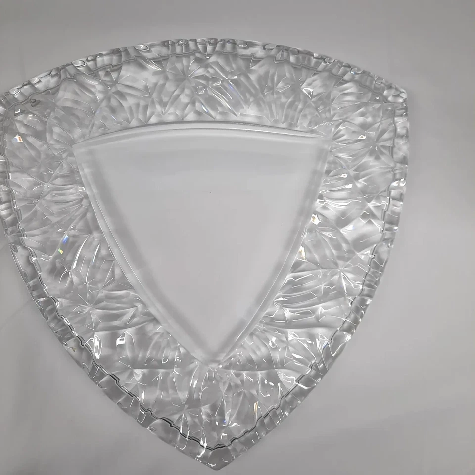 Bandeja/Plato Mikasa Cristal Bali Transparente Corte Cruzado Forma Triángulo Foto 3 de 4