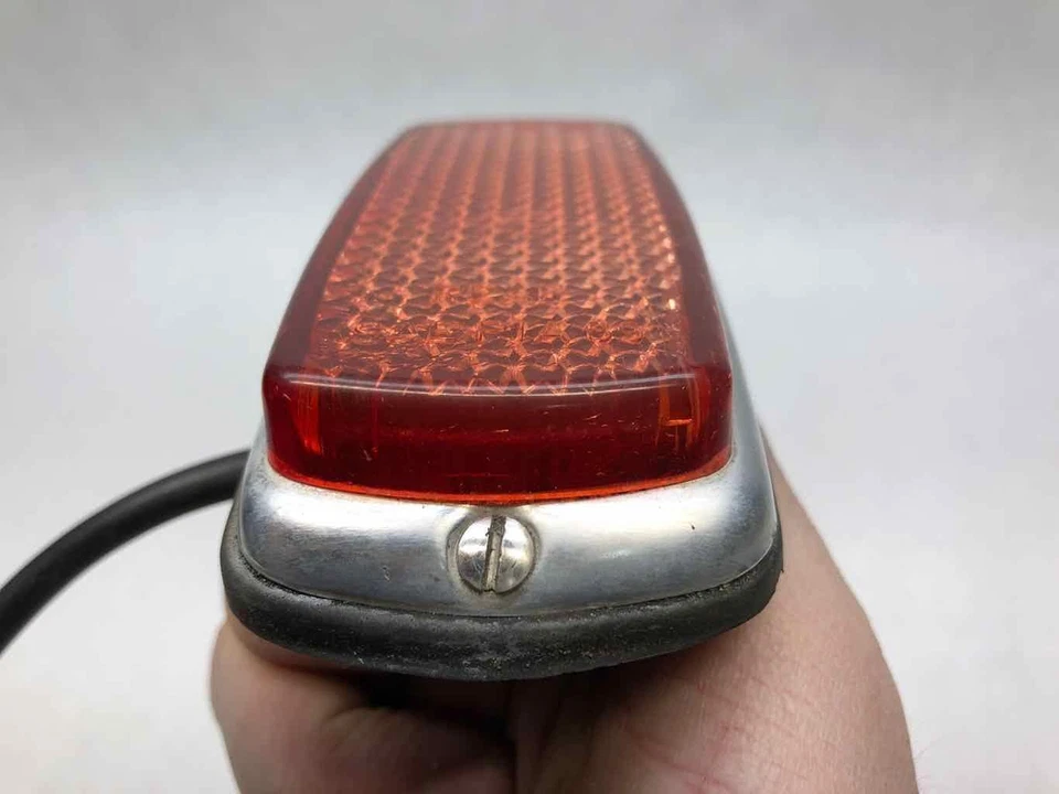 Luz de señalización trasera izquierda lado conductor mercedes 250c w114 1968-1972 0008260141 nota Foto 4 de 4