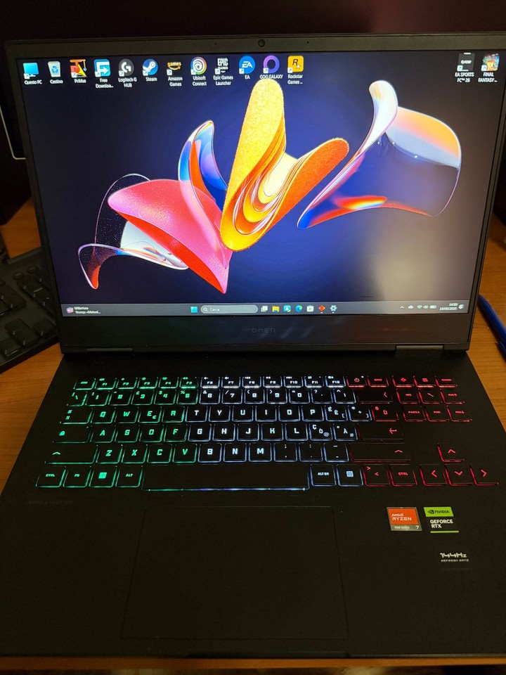 Notebook HP Omen 16 xd0002nl AMD Ryzen 7 7840HS 16/ 1TB  GeForce RTX 4060 8GB