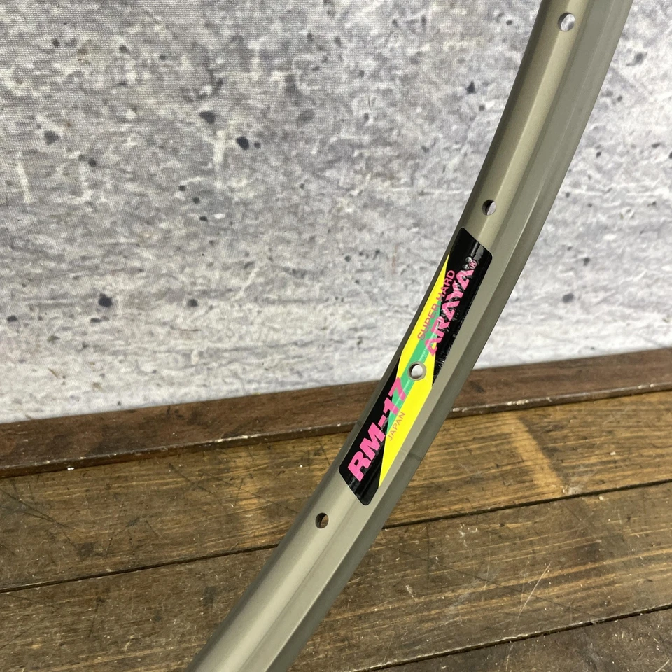 Llanta de bicicleta de montaña Araya RM-17 26 pulgadas de colección 32 orificios NOS dura Ano RM17 90s MTB Foto 2 de 4