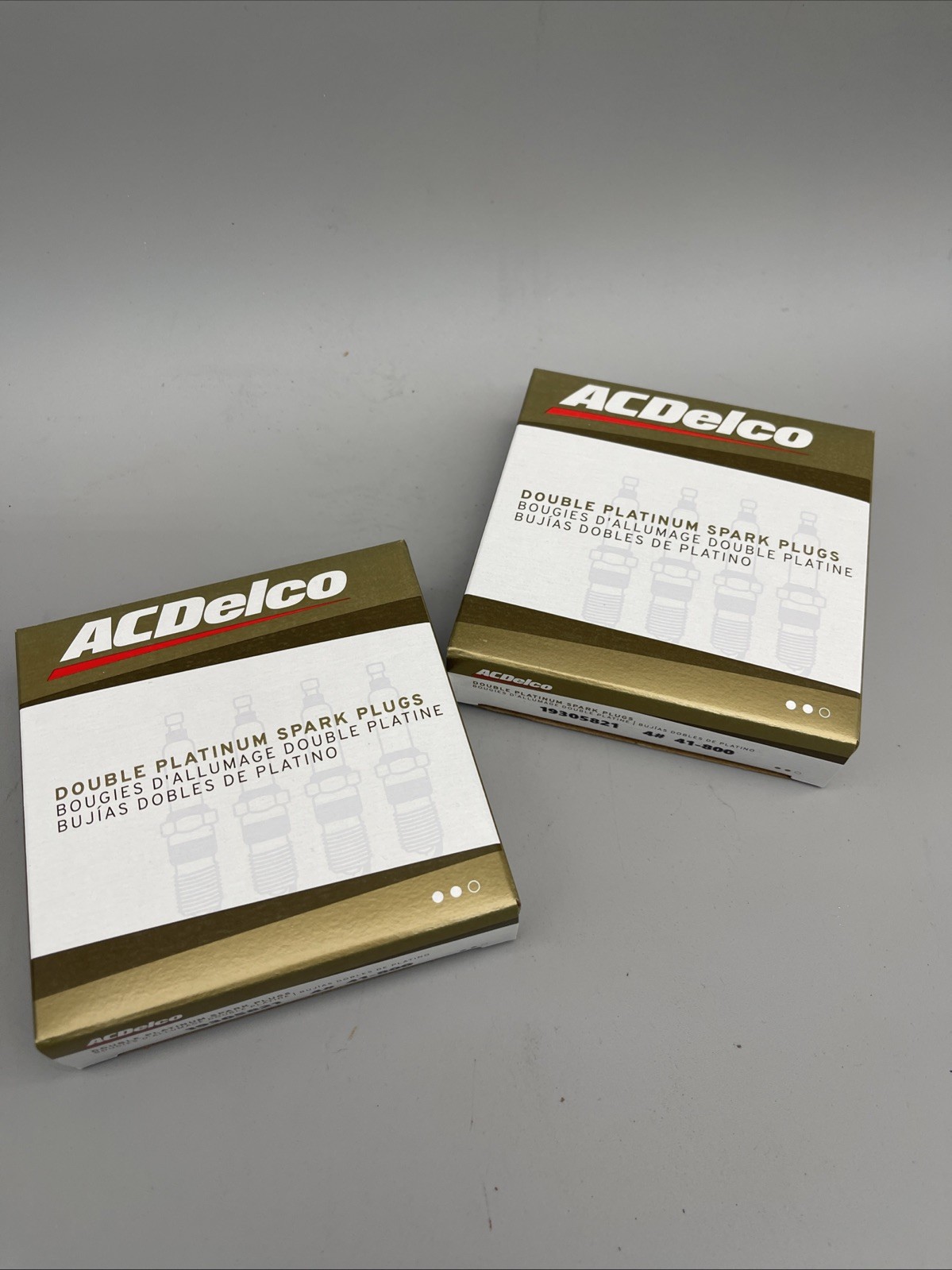 Set Of 8 Genuine GM Spark Plugs 19305821 ACDelco 41-800 New