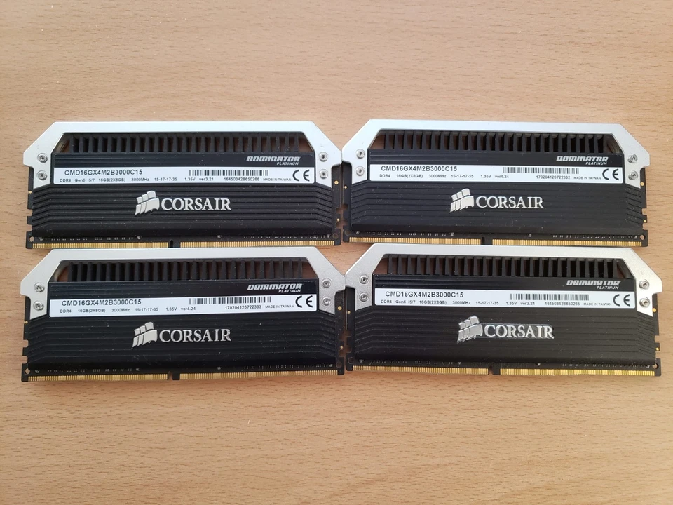 CORSAIR DOMINATOR PLATINUM 32GB (4 x 8GB) DDR4 DRAM 3000MHZ C15 - Image 2 of 2