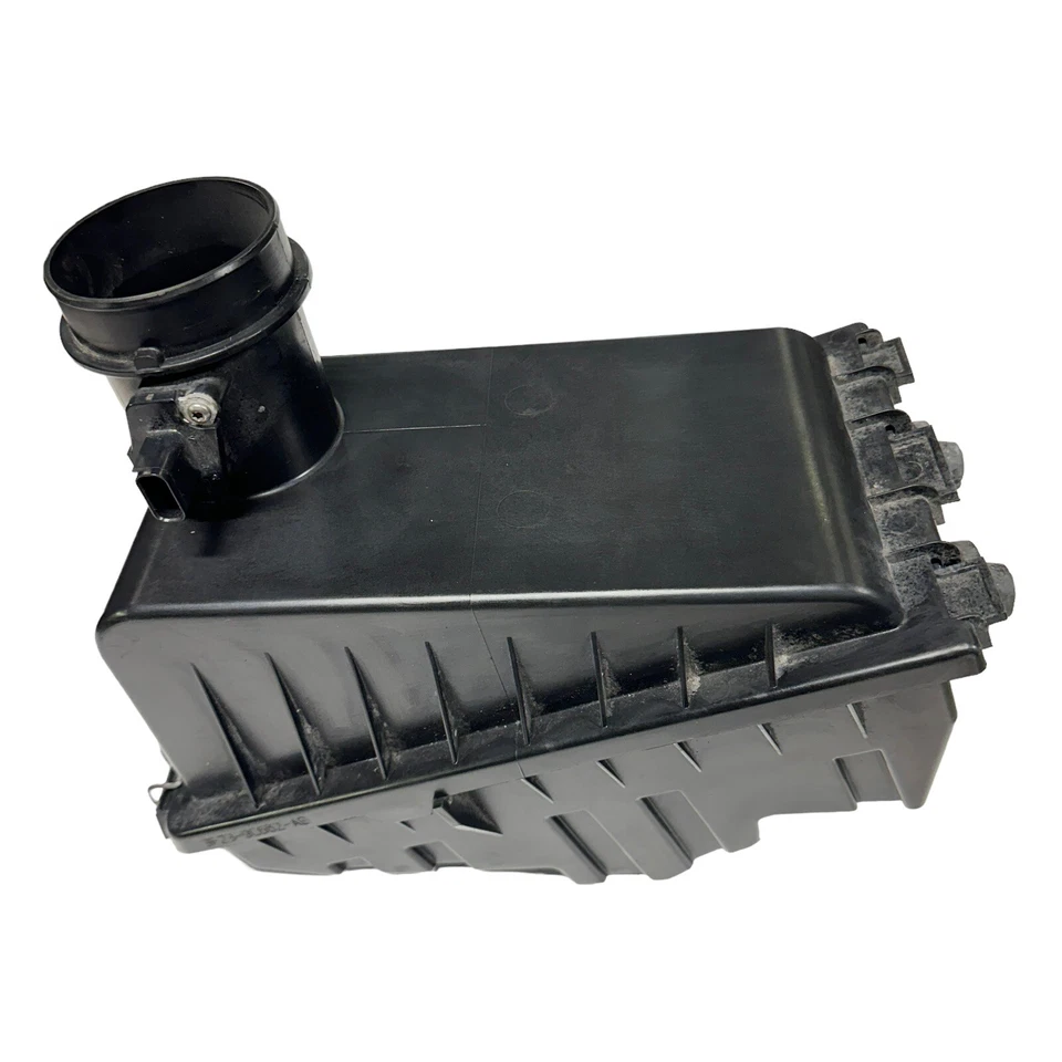 2006 Ford Freestar OEM Air Cleaner Filter Intake Housing Box 04 05 06 07 - Image 3 of 4