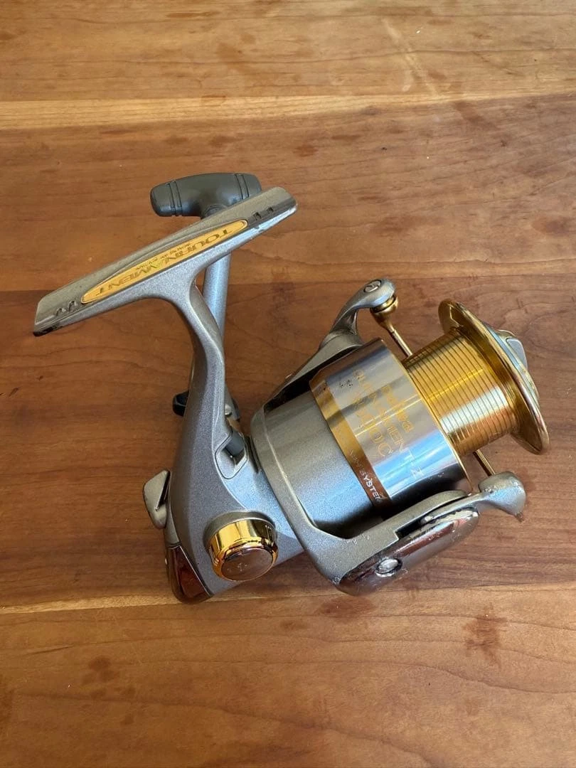 リール Daiwa TOURNAMENT-Z 2500L.BT ダイワ トーナメント Z 2500LBCD DAIWA TOURNAMENT スピニングリール