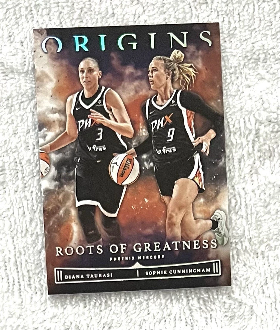 Sophie Cunningham trading card