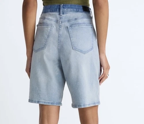 Scoop Women’s Mid Rise Shorts Size 4 NWT