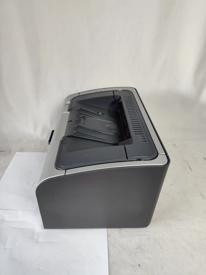 HP LaserJet P1006 Compact Monochrome Workgroup USB Few Pages Printed Tested.  - Image 4 of 4