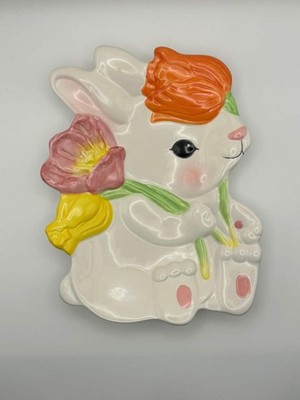 Chang Song Easter Plate, Bunny Holding Tulips, Small