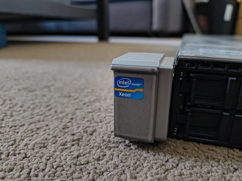 HP ProLiant DL360p Gen8 Workstation 2x Xeon E5-2640, 48GB RAM - Image 3 of 4