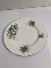 Royal Albert England Trillium/ Salad Plate/ Floral/ EUC