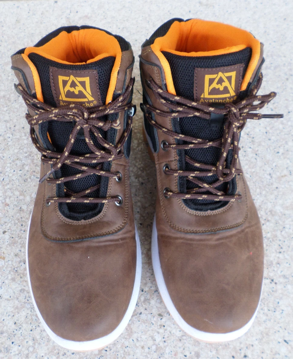 Avalanche Outdoor Supply Brown Black Hiking Boots. Men's 10