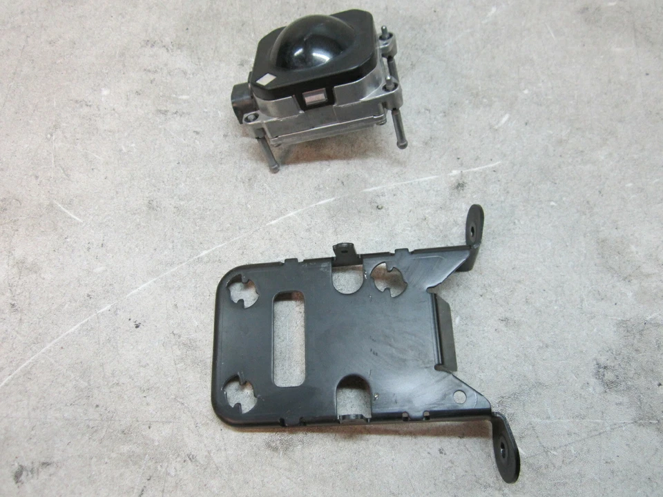 em904327 Porsche Cayman BOXSTER 2017 2024 Front Bumper Distance Sensor & Bracket - Image 3 of 4