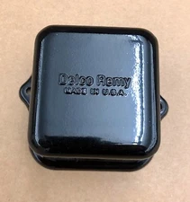 1964-72 GM CARS VOLTAGE REGULATOR COVER DELCO REMY NEW NOS OLD STOCK 1119515 D63