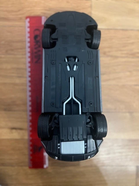 RC2 1:18 James Bond Aston Martin DBS – Quantum of Solace – Die-Cast Model Car – - Image 2 of 4