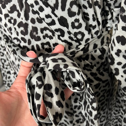 NWT ASOS Curve Midi Faux Wrap Dress 24 Plus Leopard Gray Black Tie Waist V-Neck - Picture 7 of 12