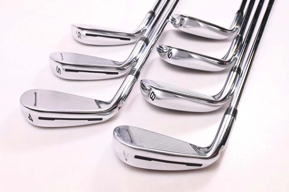 Taylormade RSi1 Irons / 4-PW / Regular Flex Reax 90 Shafts - Image 4 of 4