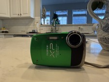 Fujifilm FinePix XP10 12.2MP Green Digital Camera W/charger