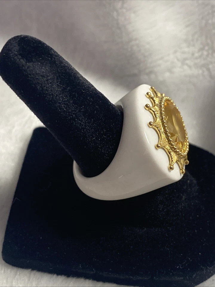 Anillo Elizabeth Adams Colección Ágata Blanca con Acento Oro 14K Talla 6 Foto 4 de 4