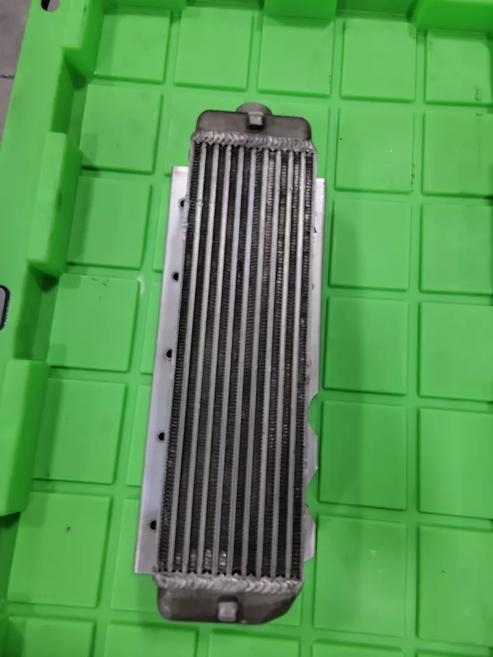 Intercooler Ford Mustang SVT Cobra 2003-2004 Eaton supercargador intercambio OEM Foto 3 de 3