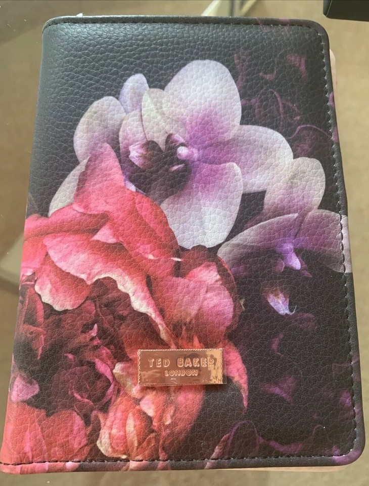 Ted Baker travel organiser eBay