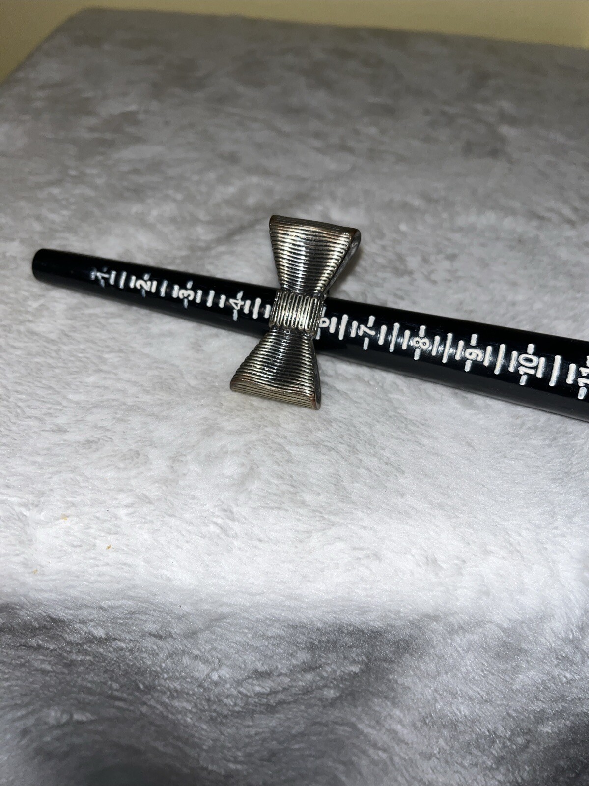 Ring Large bow, adjustable, size 5, Silvertone - image 1