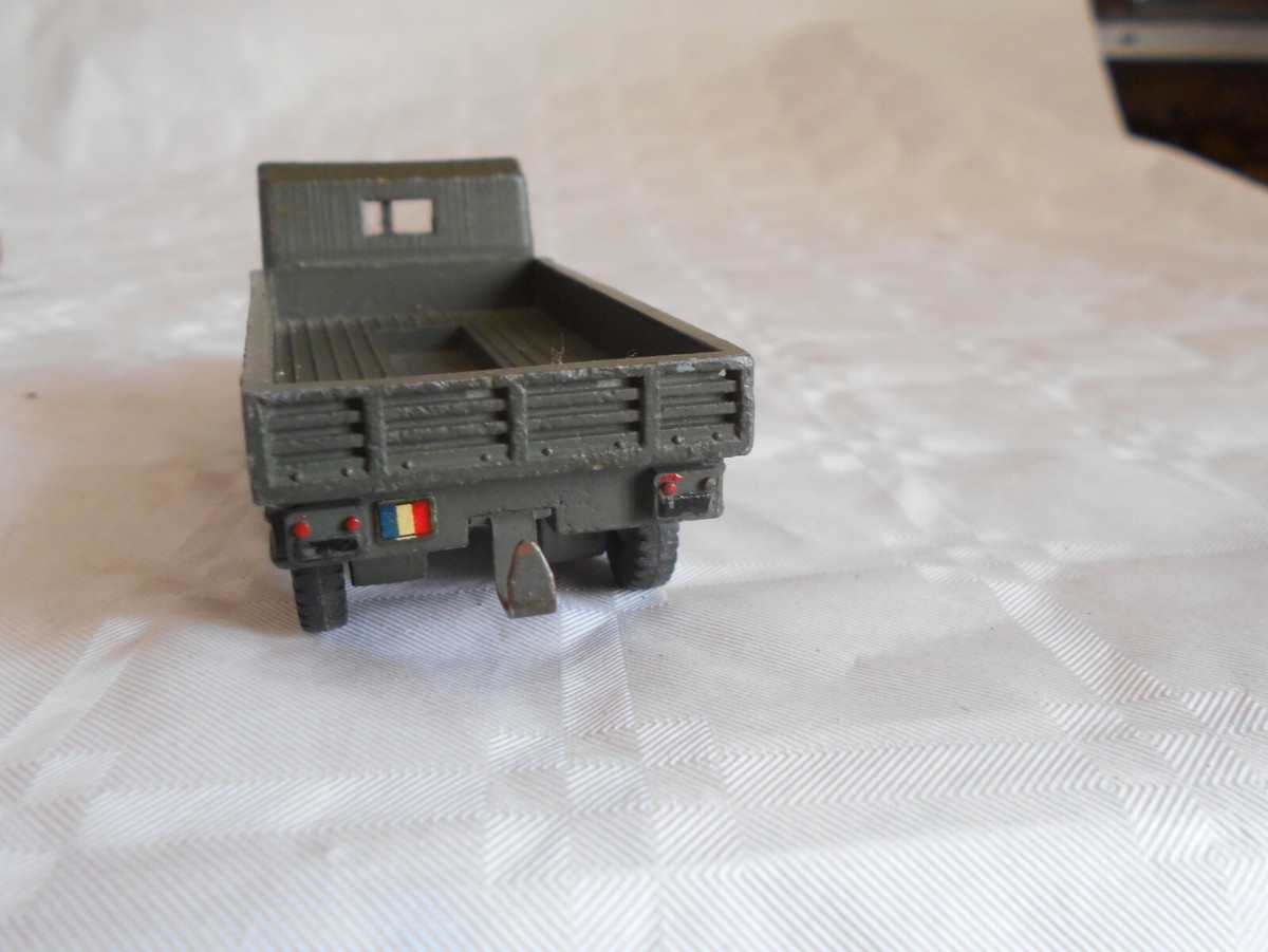 DINKY TOYS BERLIET Gazelle Référence 824 EUR 10,50 - FR