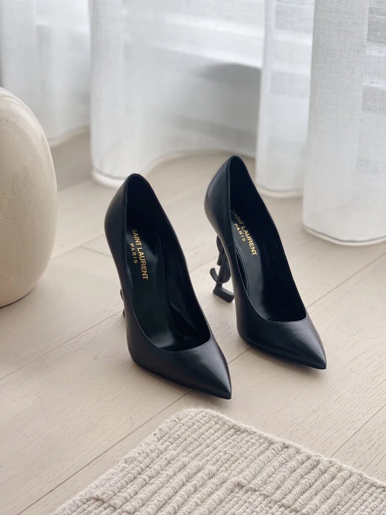 SAINT LAURENT ブラックエナメルハイヒール　36ハーフ SAINT LAURENT Opyum Leather Pumps (SIZE 36) | eBay