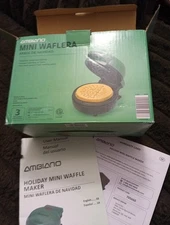 Ambiano Holiday Tree Mini Waffle Maker Non-Stick 4" New Open Box