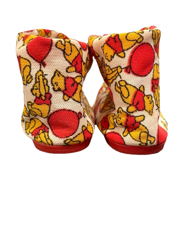 Zapatillas Disney Winnie The Pooh Vintage Niño Pequeño Talla 7 Usadas en Excelente Condición Foto 3 de 4