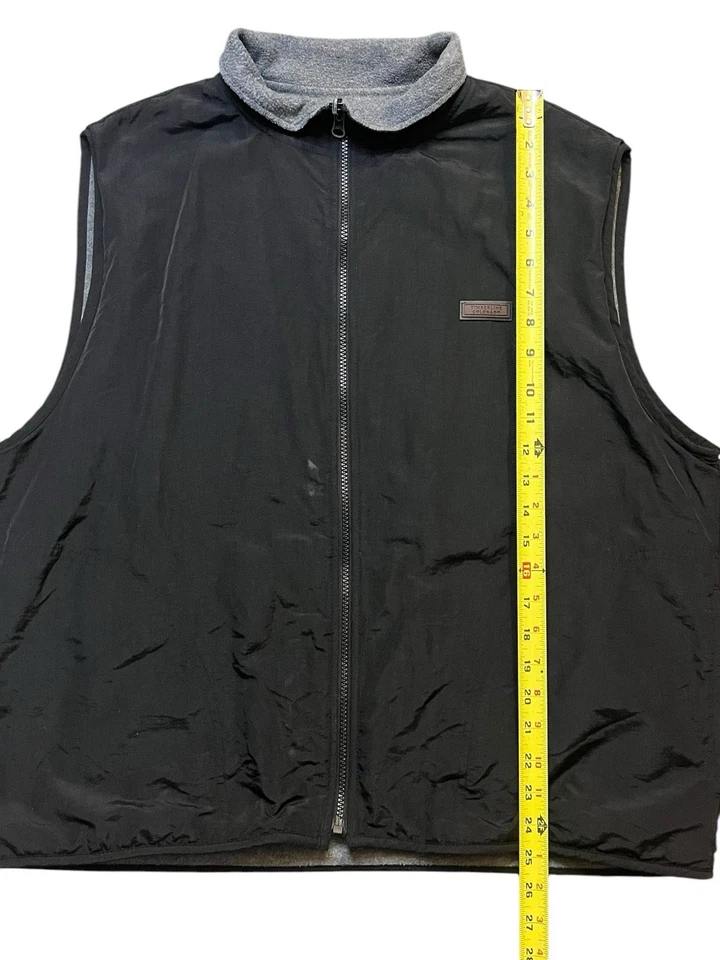 Timberline Colorado Vest Mens XL Reversible Black, Gray fleece With Pockets - Image 4 of 4