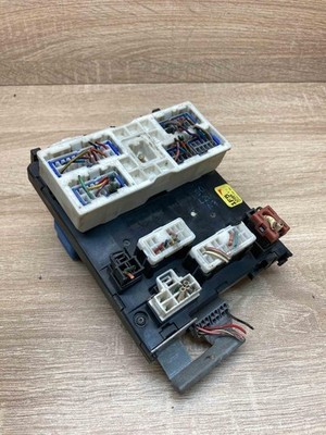 PP T30 GF10 1F5 122001 Fuse box set Fits for Nissan Micra C+C