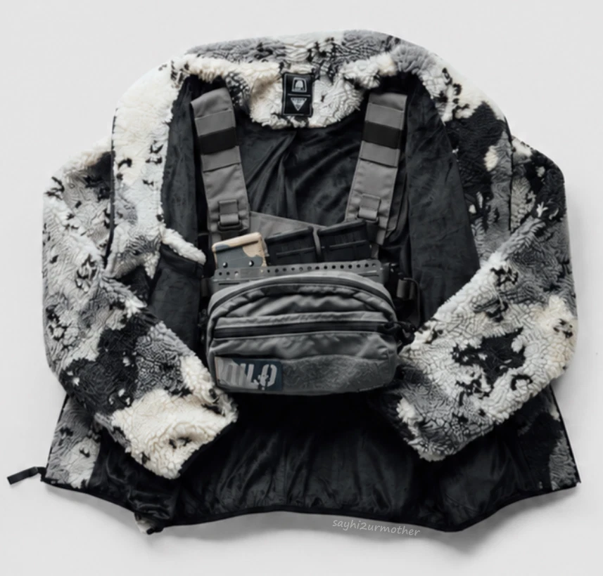 L - QILO x WHITE PHOSPHOR GEN II (2) COOKIES & CREAM SHERPA FLEECE JACKET NEW image 7