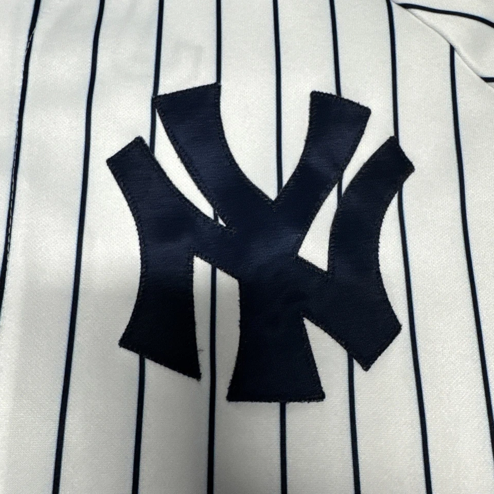 Camiseta Para Hombres Talla 4X Grande New York Yankees #2 Derek Jeter Majestuosa Blanca A Rayas Foto 3 de 4