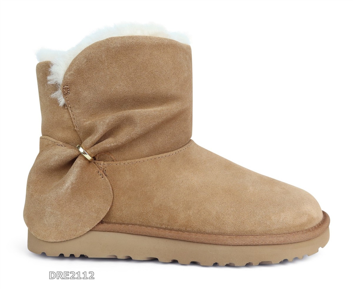 UGG Classic Mini Twist Chestnut Suede Fur Boots Womens Size 