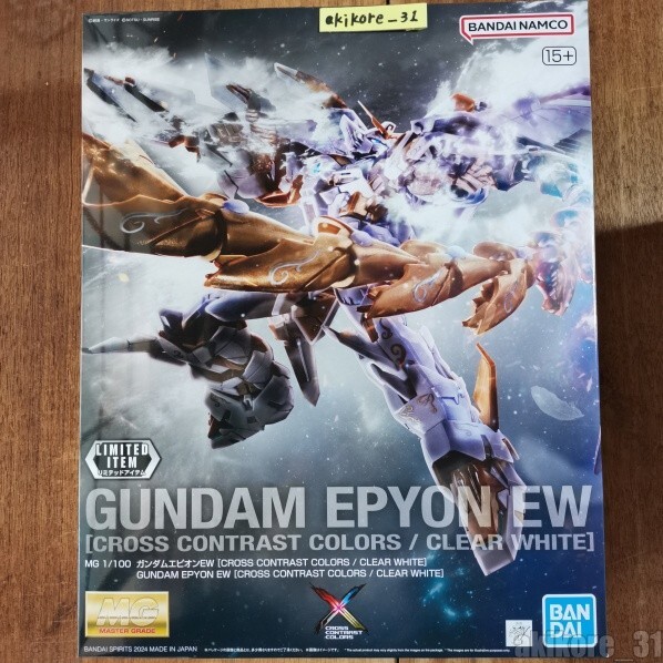 ガンダムエピオンEWCROSSCONTRASTCOLORSCLEAR WHITE MG 1/100 Gundam Epyon EW [Cross Contrast Color/Clear White