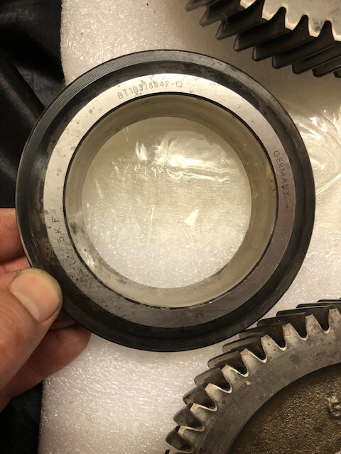 Ferrari 308/328/208/ Mondial Gearbox Main shaft / transfer Gear set and bearings