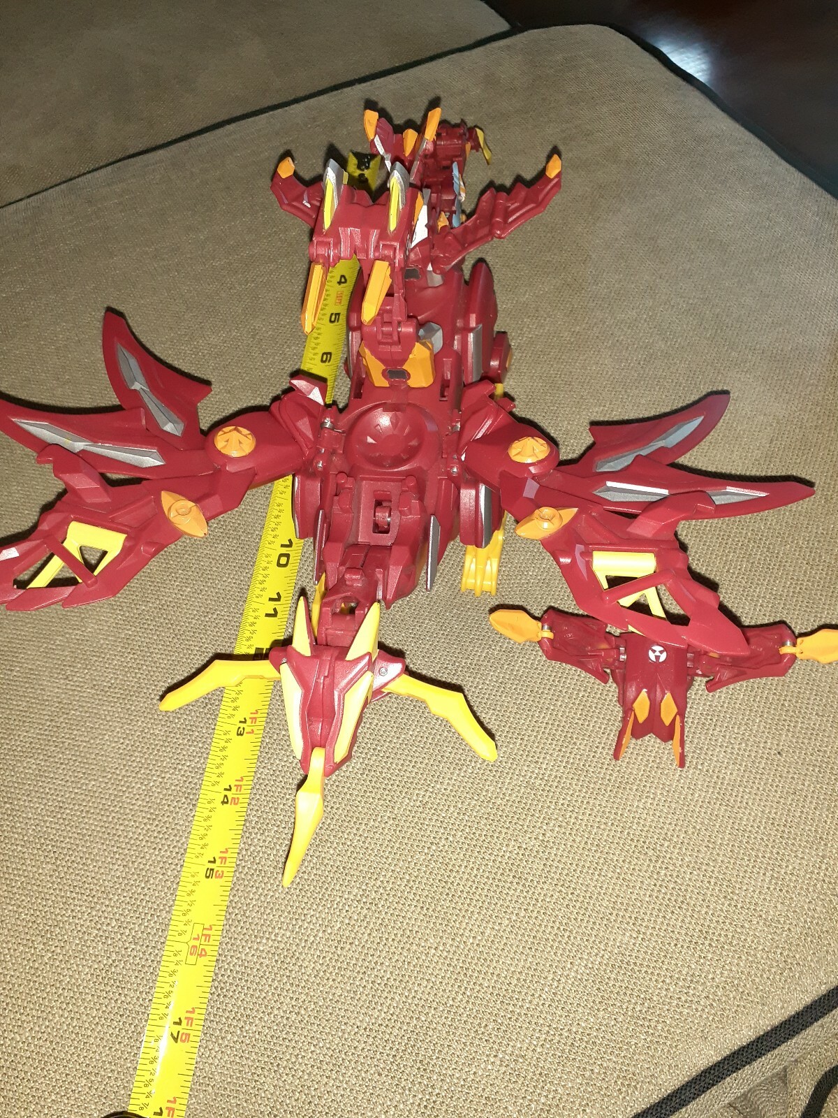bakugan dragonoid colossus toy