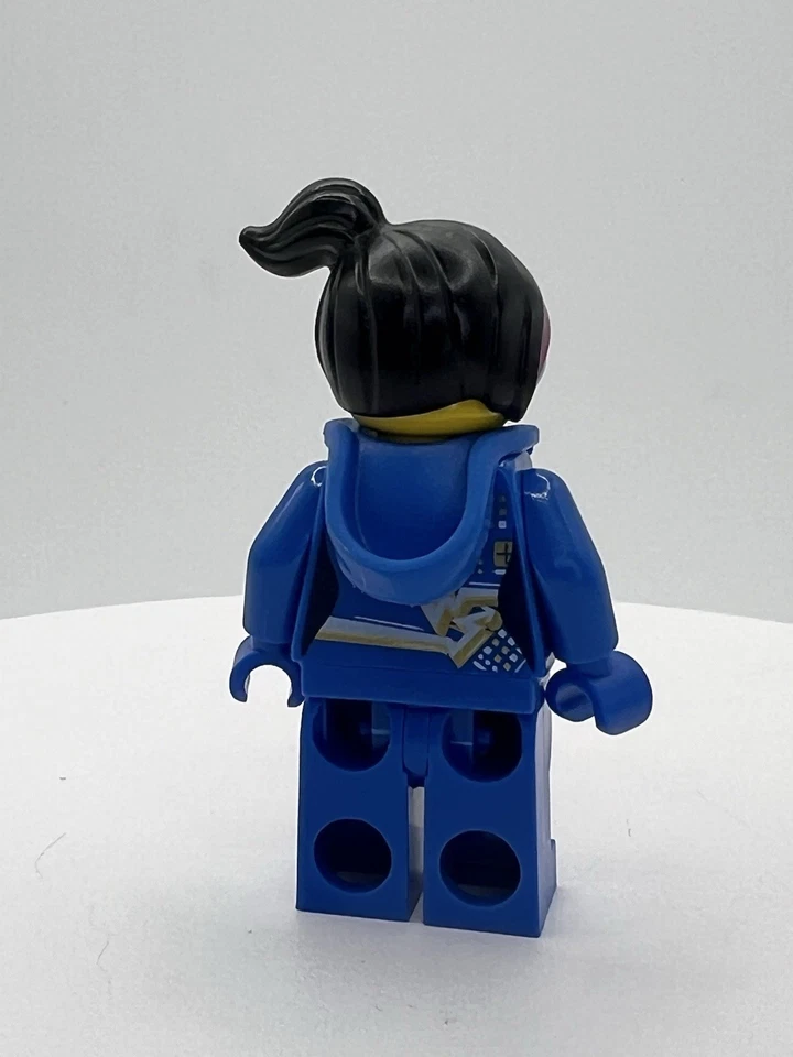 LEGO Wyldstyle Minifigure The LEGO Movie 70816 w/ Hood – Retired Authentic - Image 2 of 4