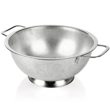 Colander Stainless Steel 5-Quart, Strainer for Kitchen Food, Dishwasher Safe