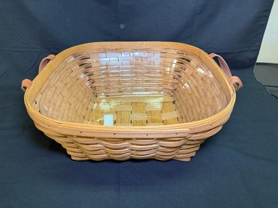Longaberger 2005 Holiday Hostess Garland Basket with Protector