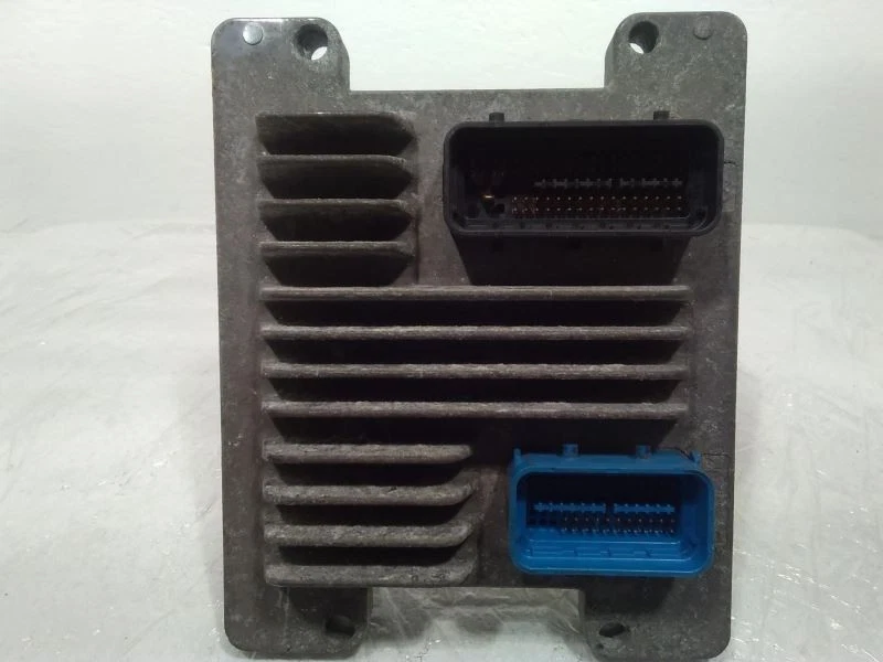 Engine Computer ECU ECM PCM Module 2003 Saturn L Series 12579662 - Image 3 of 3