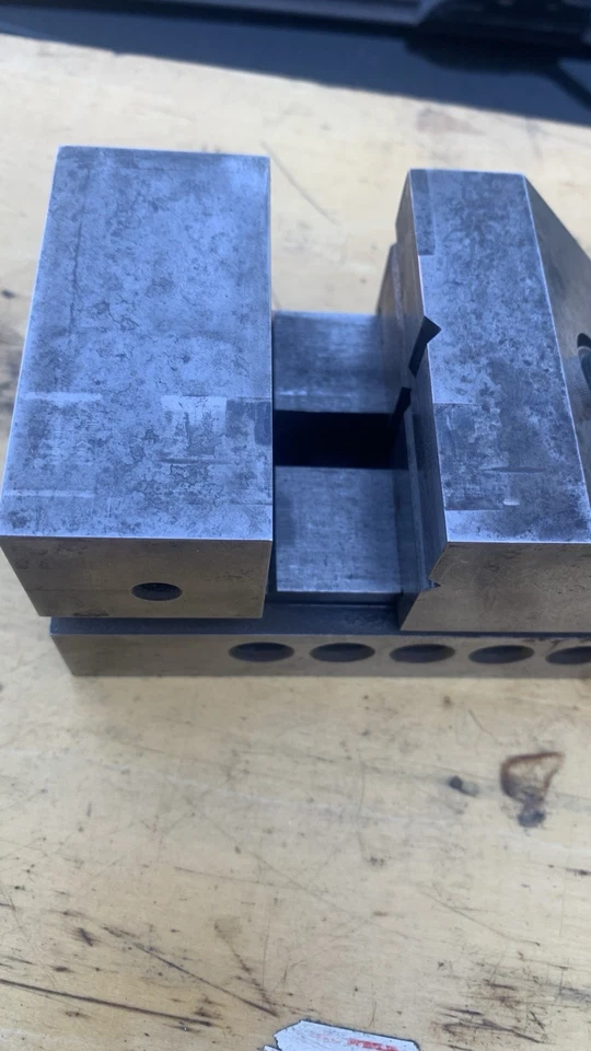 Tornillo sinusoidal de maquinista de precisión Foto 2 de 3