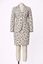 VTG Women's Skirt Suit - 2 Piece Pink Roses Cream Floral Pattern - EUC No Brand